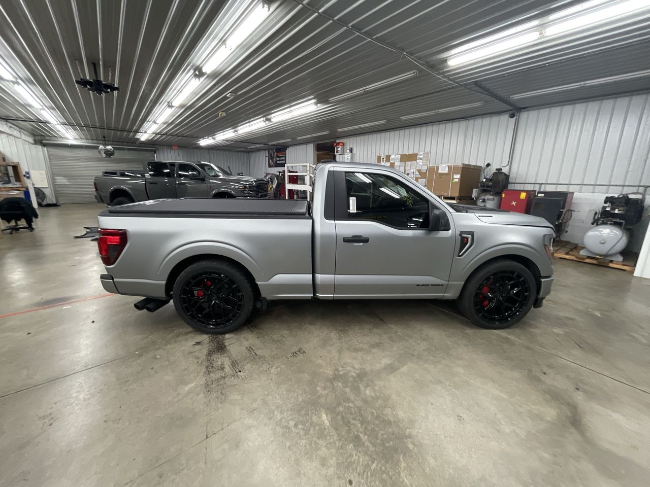 Vehicle Image 9