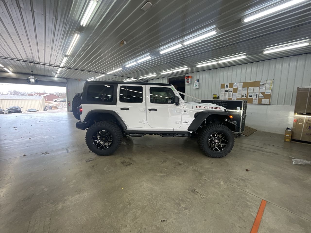 Vehicle Image 9