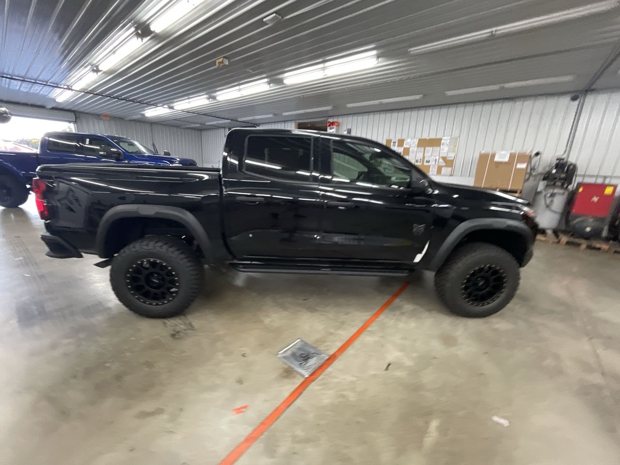 Vehicle Image 8