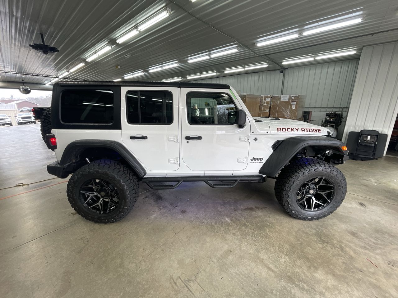 Vehicle Image 9