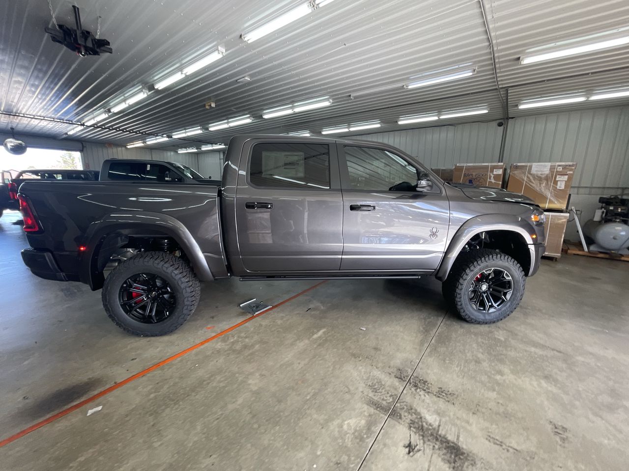 Vehicle Image 9