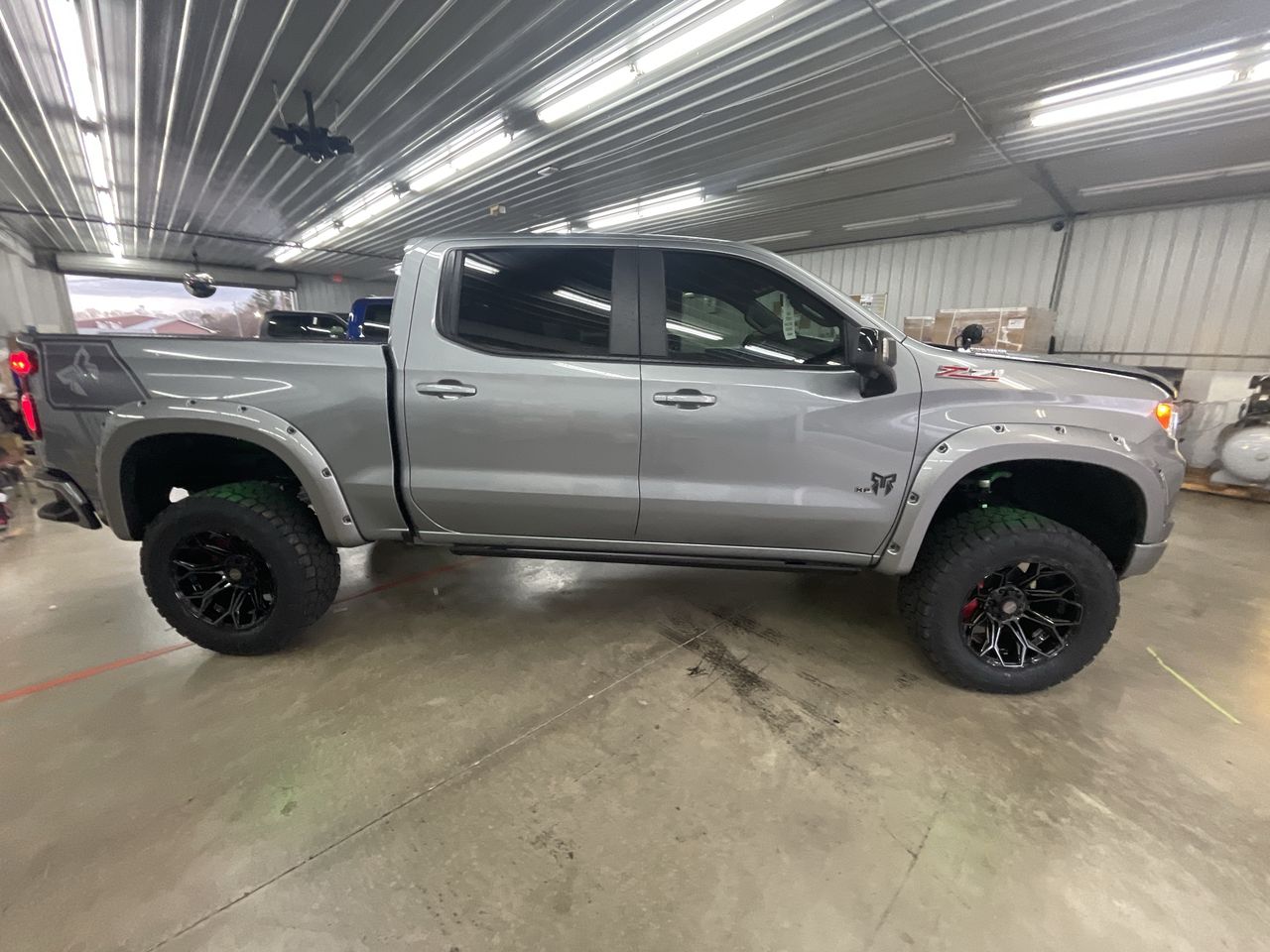 Vehicle Image 9