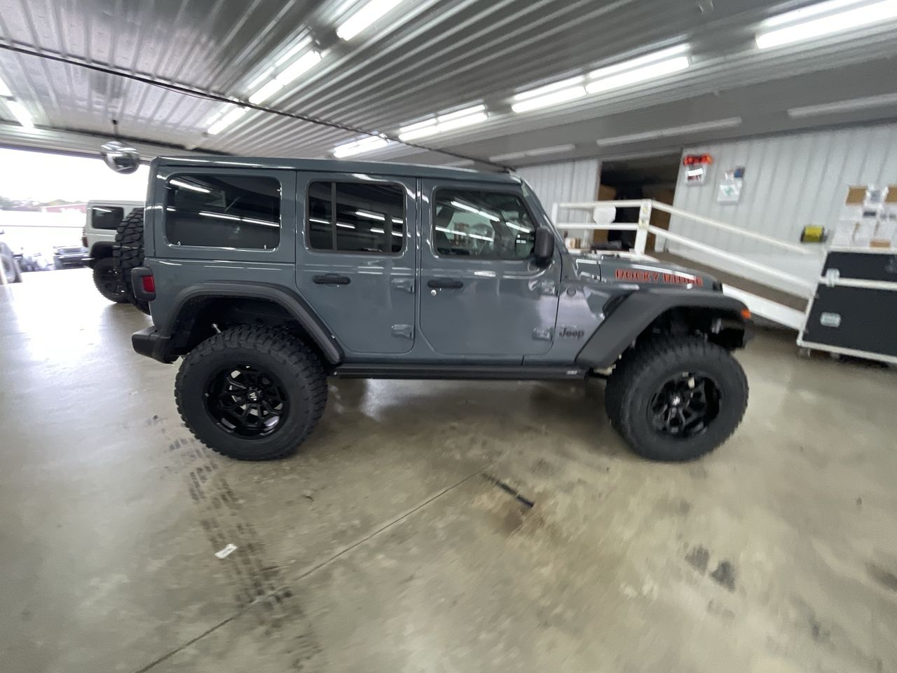 Vehicle Image 8
