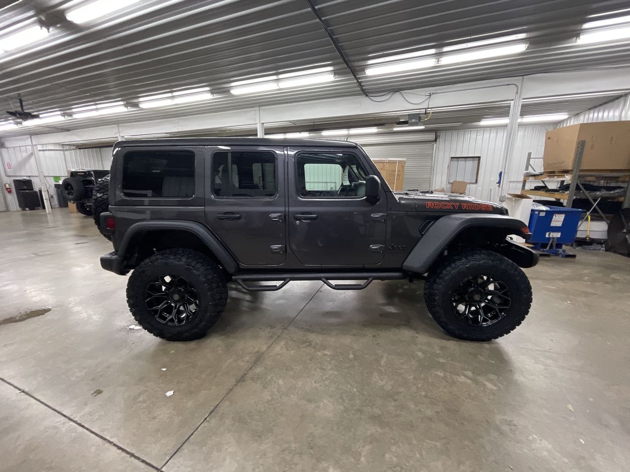 Vehicle Image 9