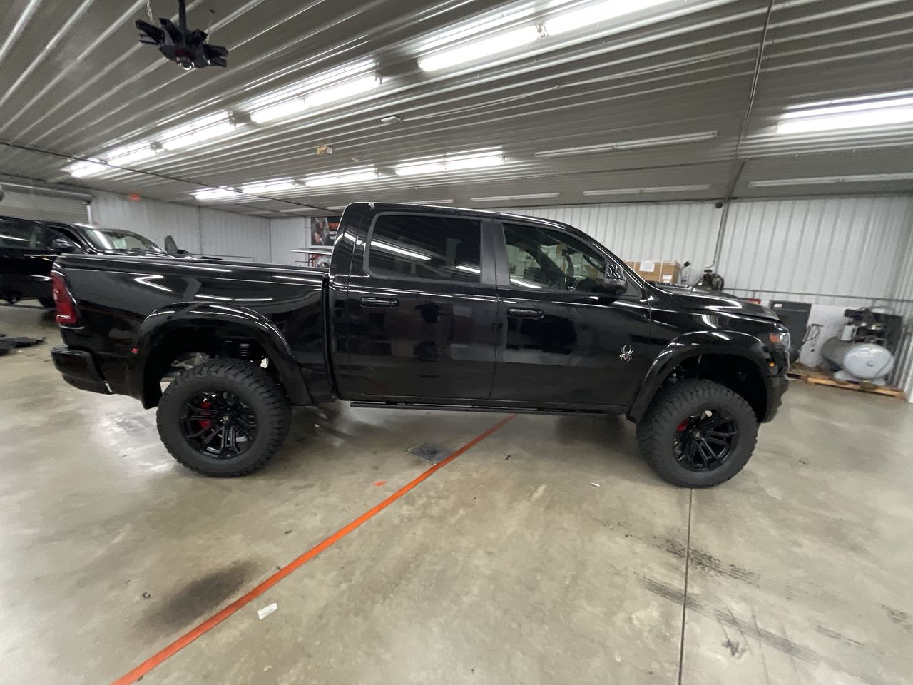 Vehicle Image 9