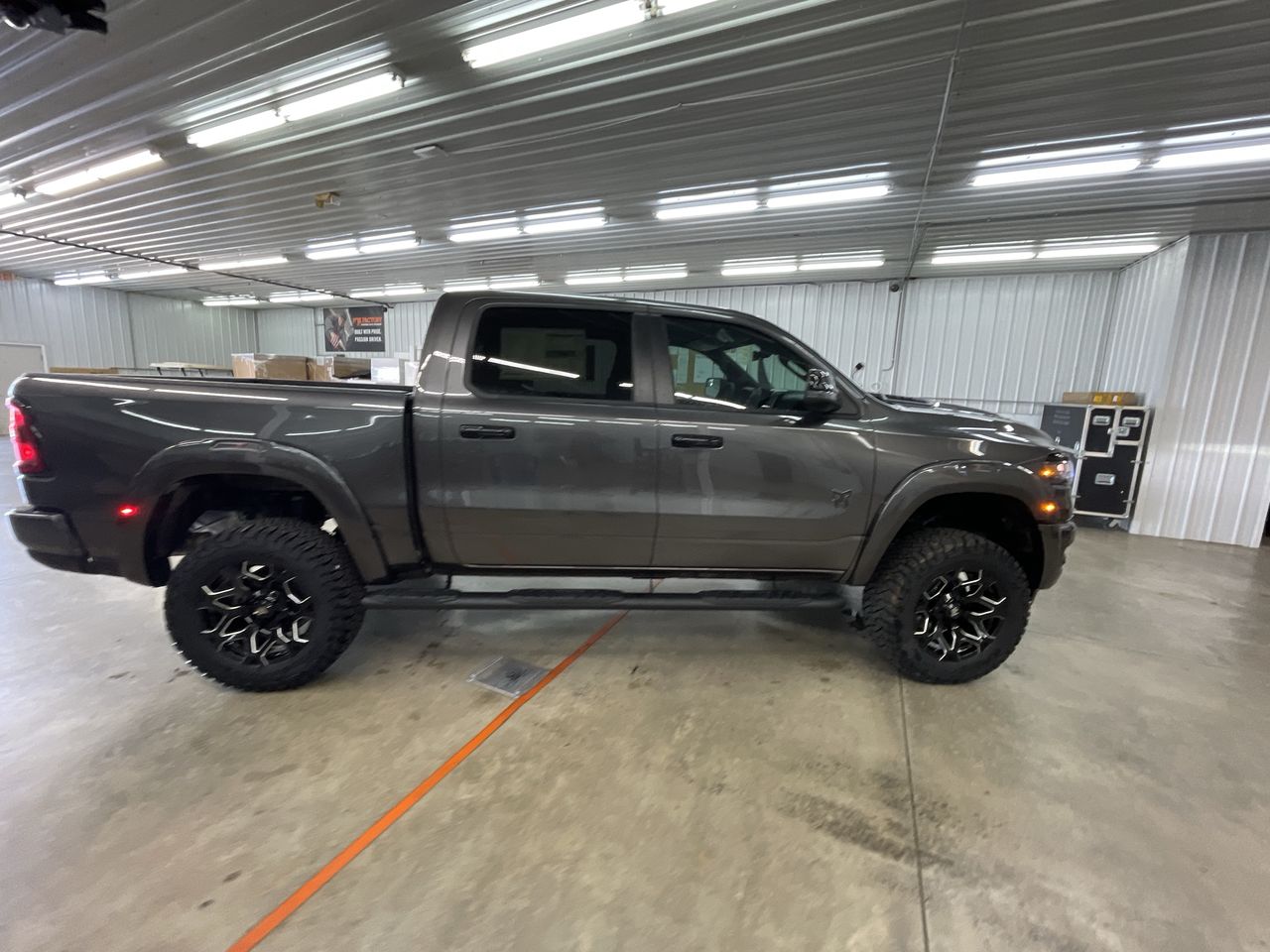 Vehicle Image 9