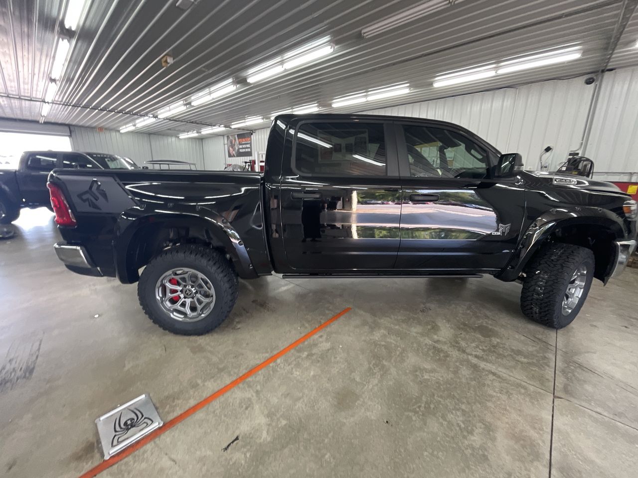 Vehicle Image 8