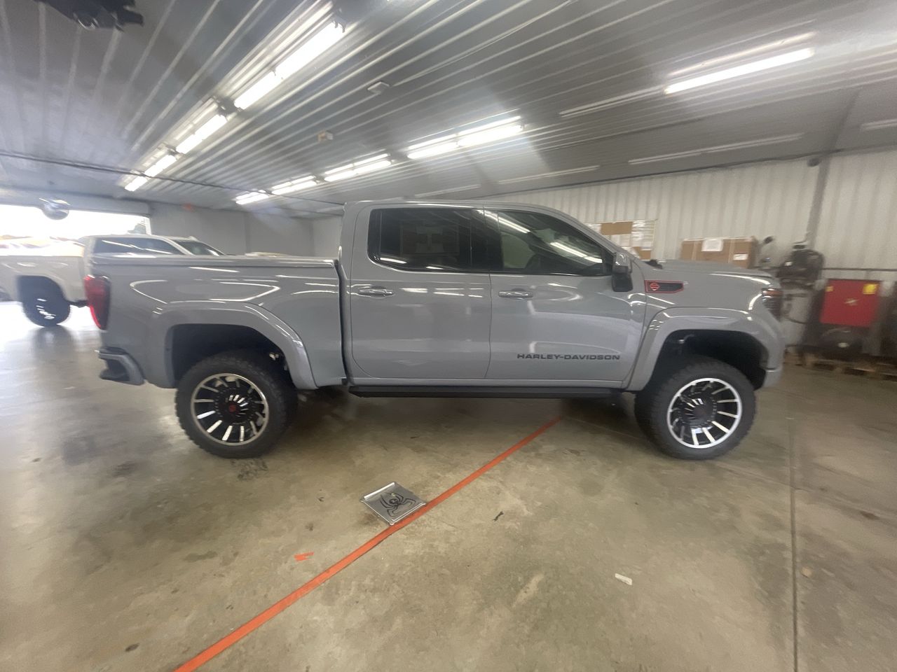 Vehicle Image 8