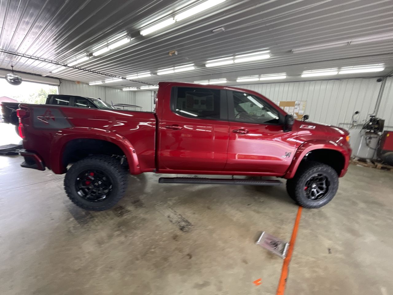 Vehicle Image 8