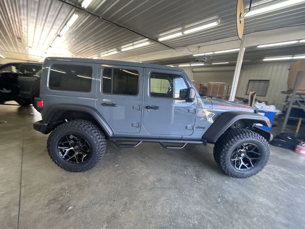 Vehicle Image 9