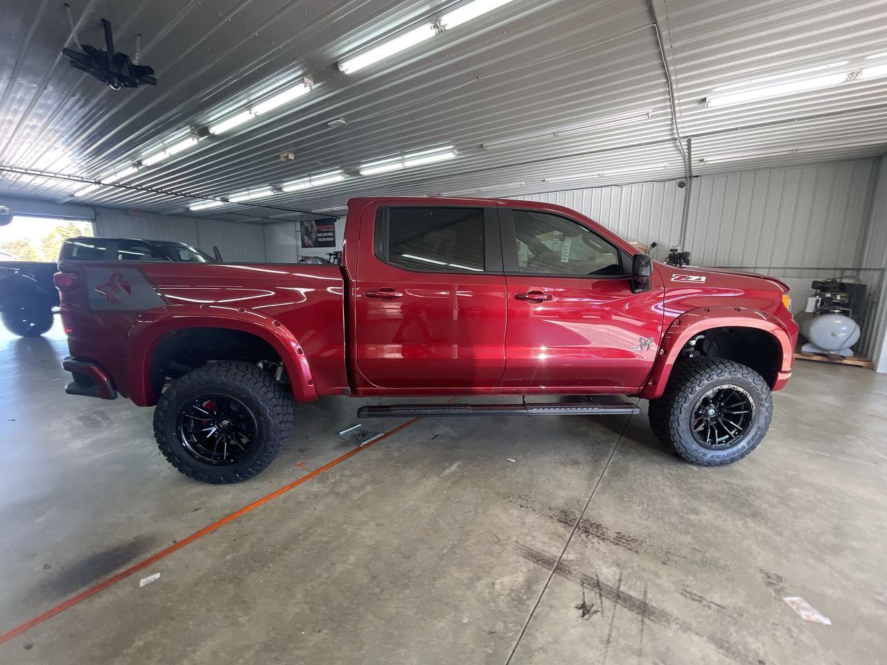 Vehicle Image 9