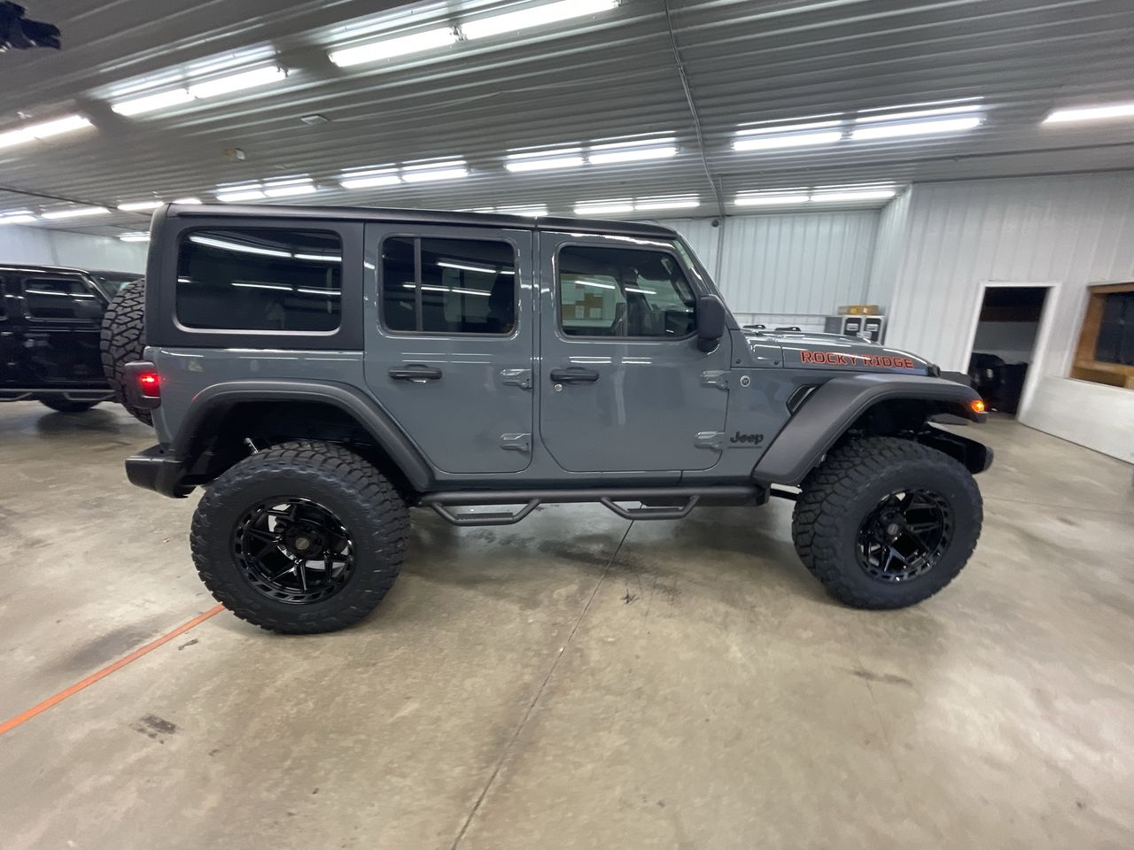 Vehicle Image 9