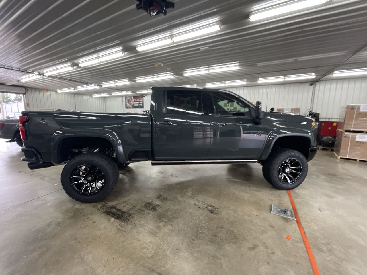 Vehicle Image 8