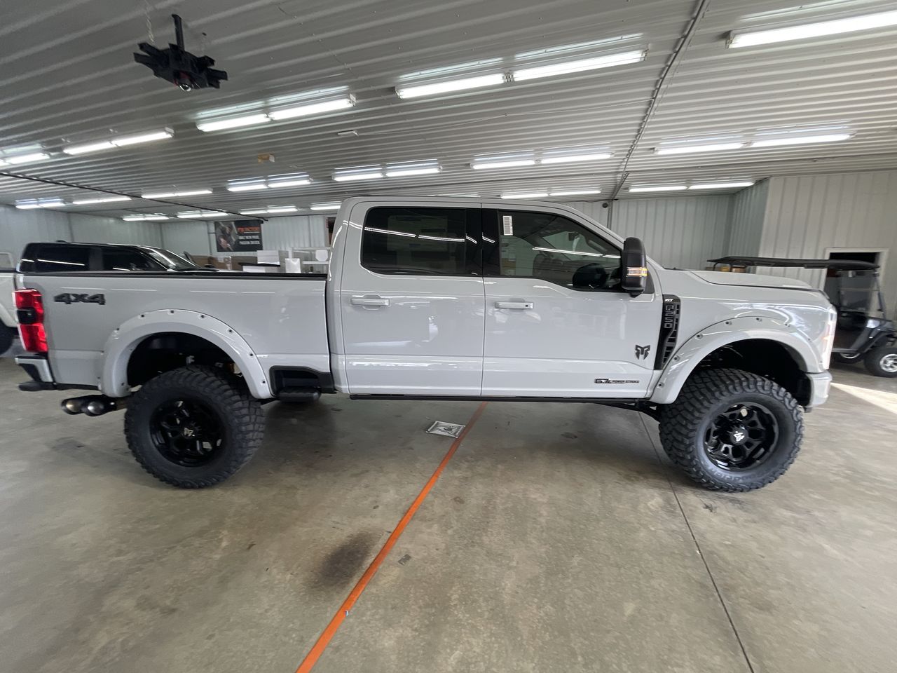 Vehicle Image 9