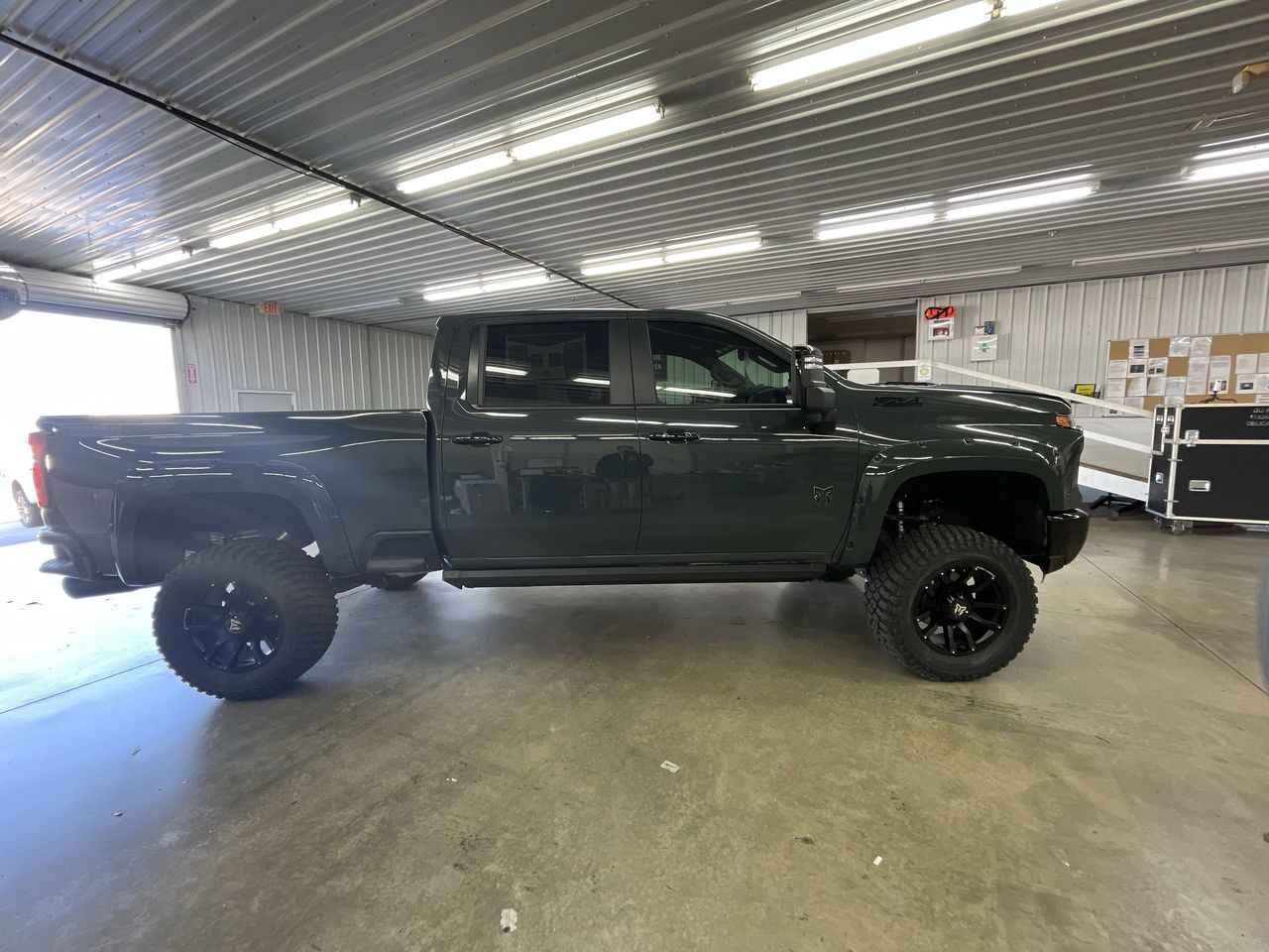 Vehicle Image 9