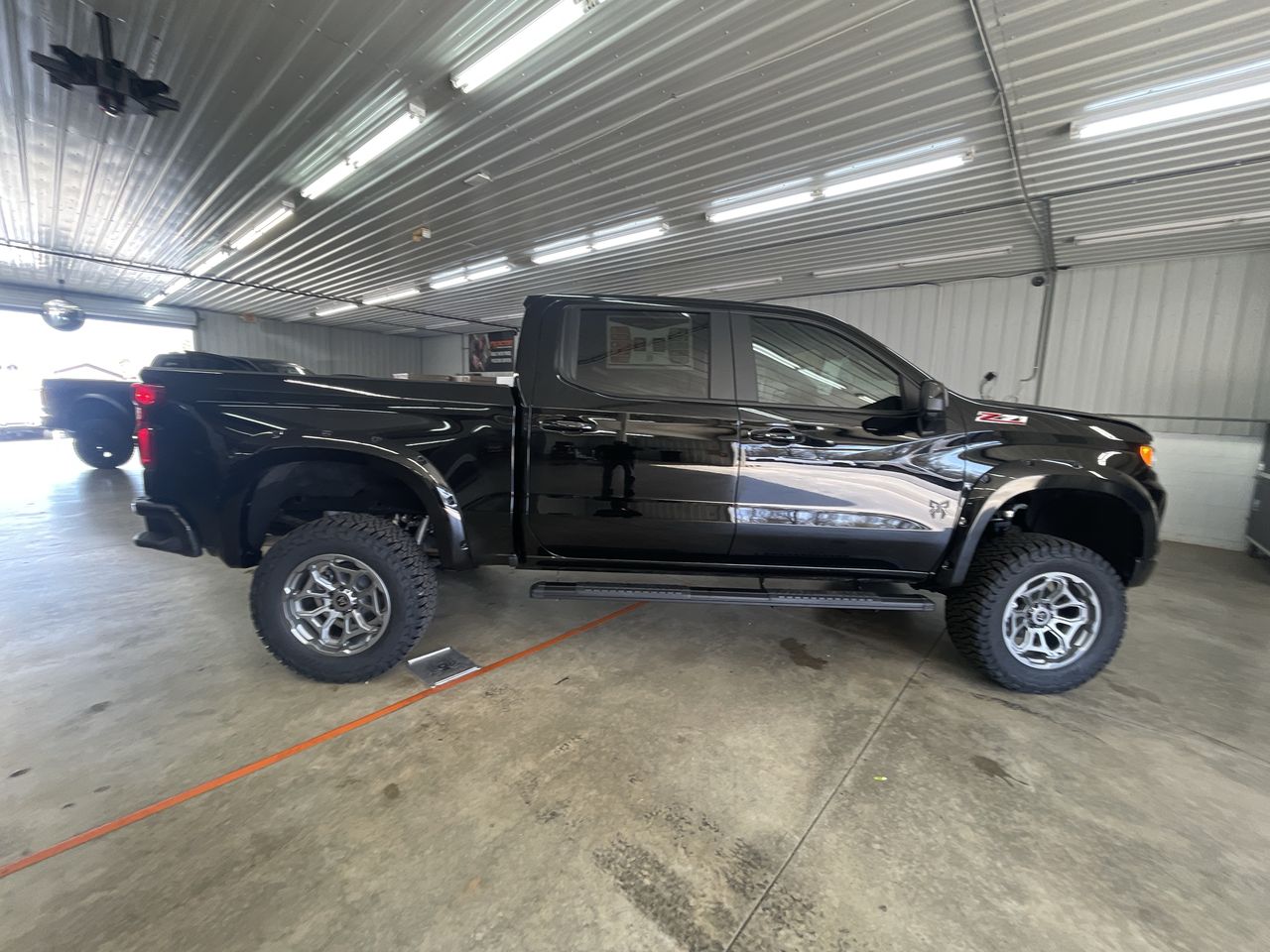 Vehicle Image 9