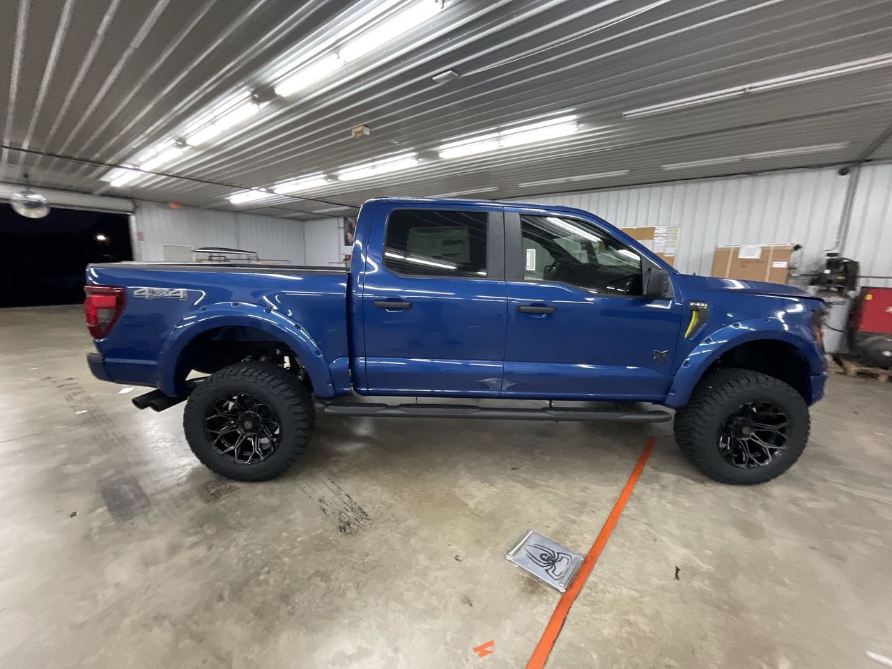 Vehicle Image 8