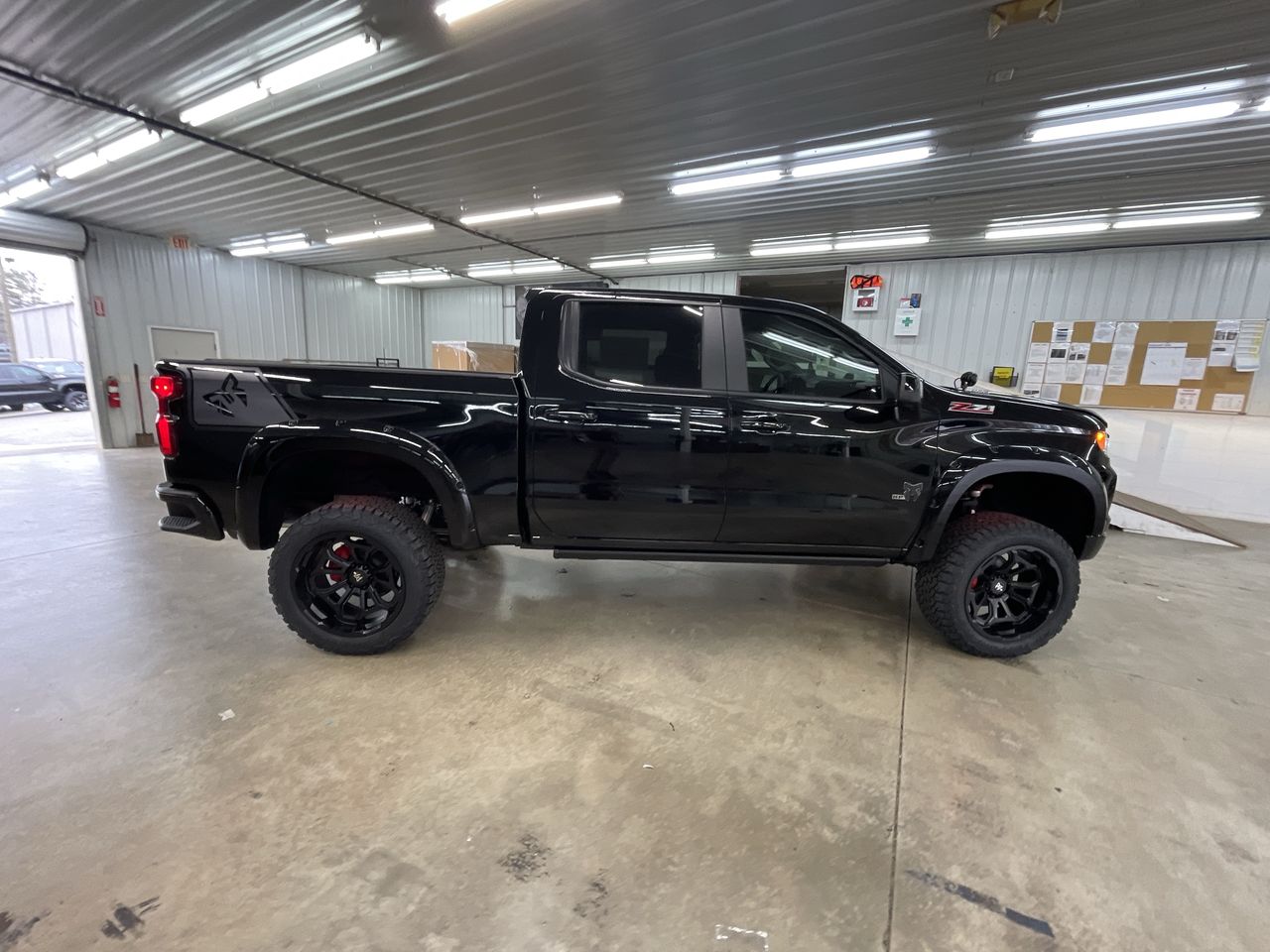 Vehicle Image 9