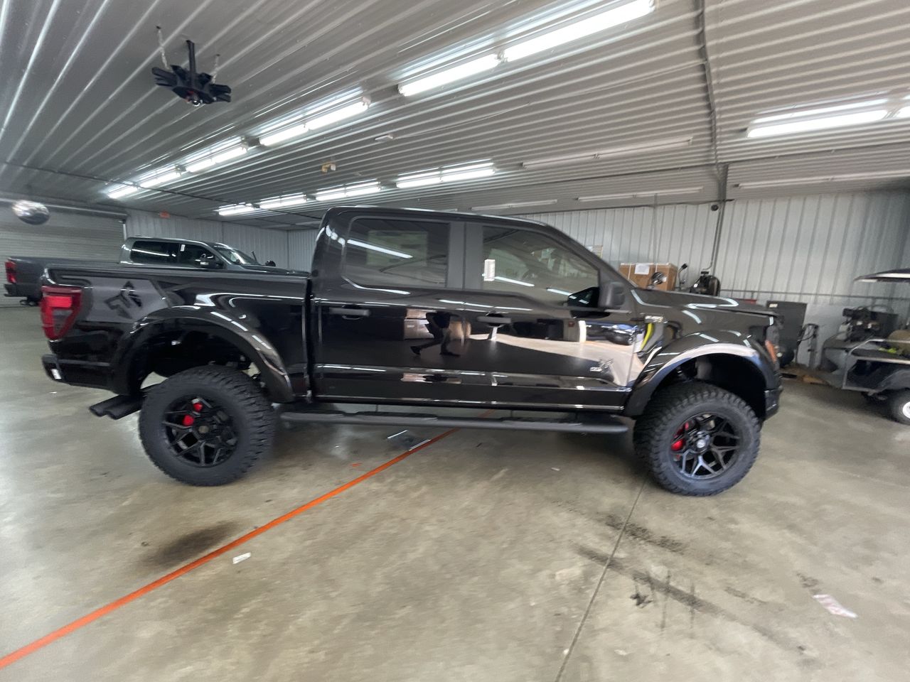 Vehicle Image 9