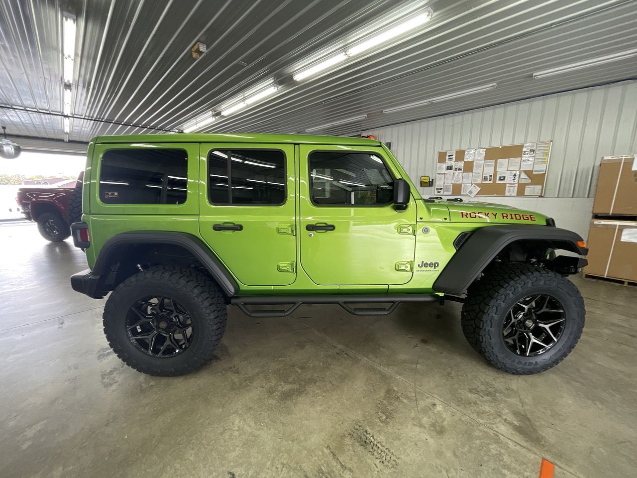 Vehicle Image 9
