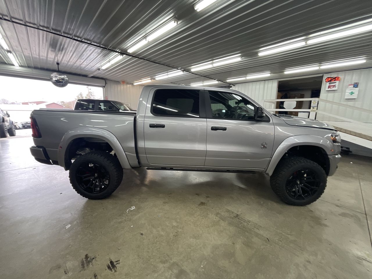 Vehicle Image 9
