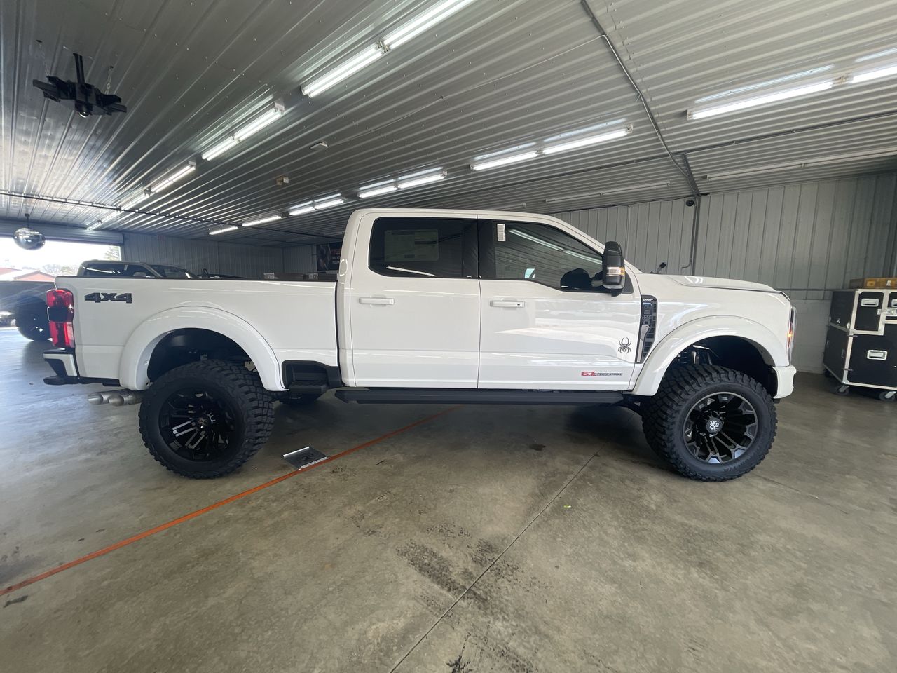 Vehicle Image 9