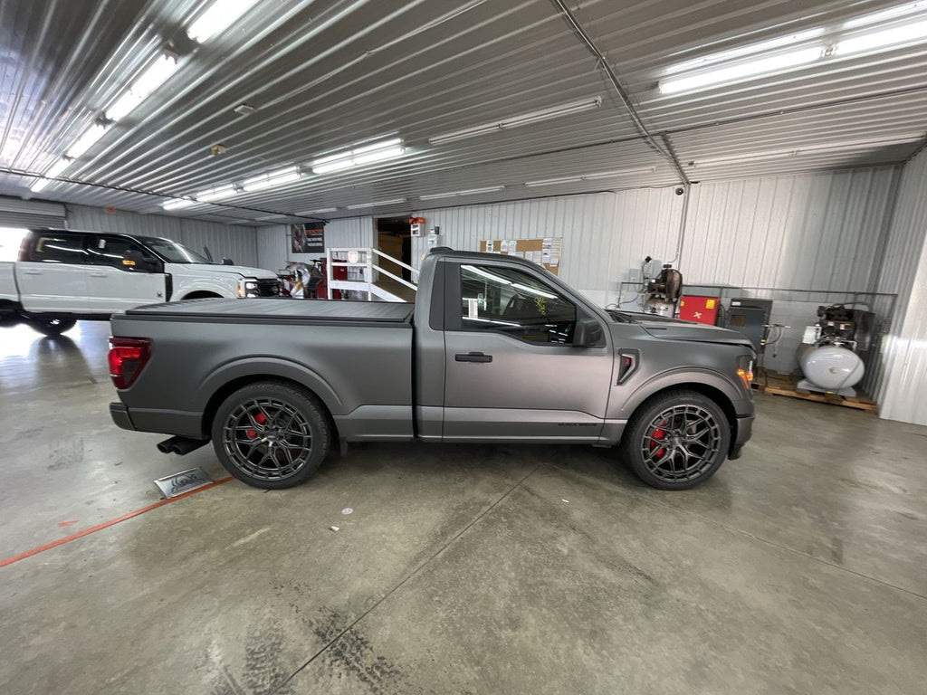 Vehicle Image 9