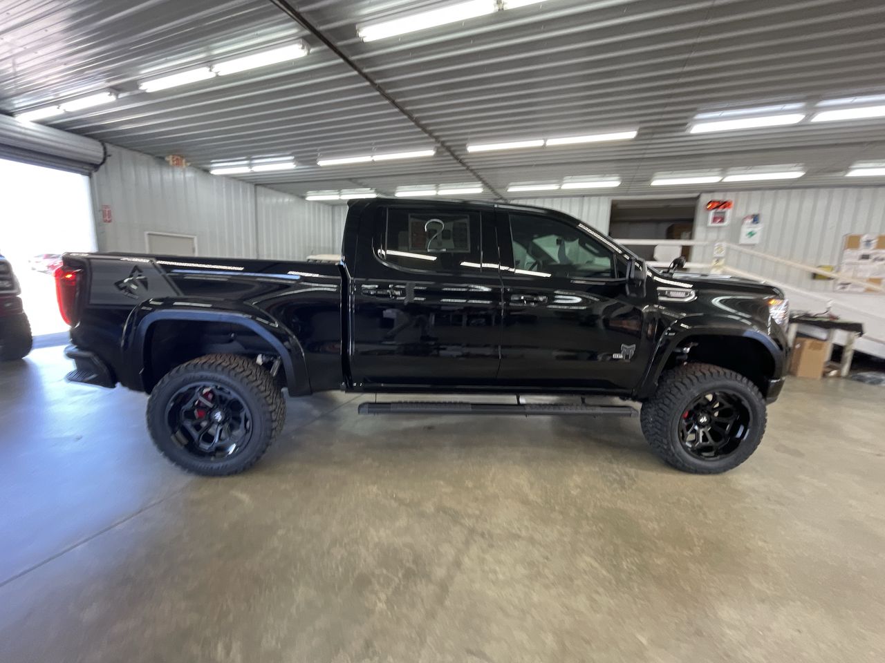 Vehicle Image 9