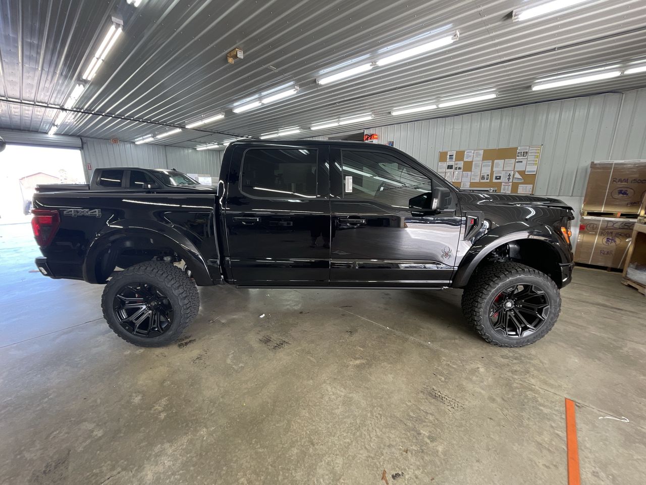 Vehicle Image 9