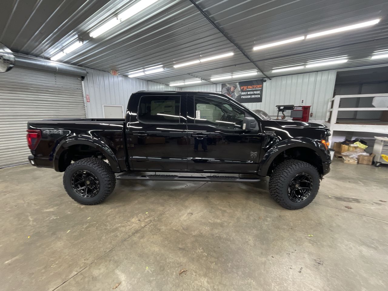 Vehicle Image 9