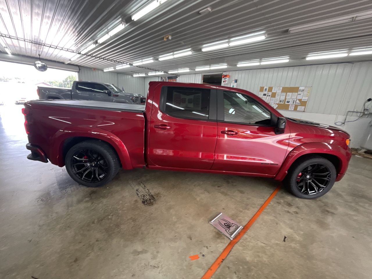 Vehicle Image 9