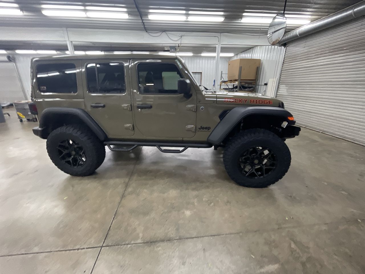 Vehicle Image 8