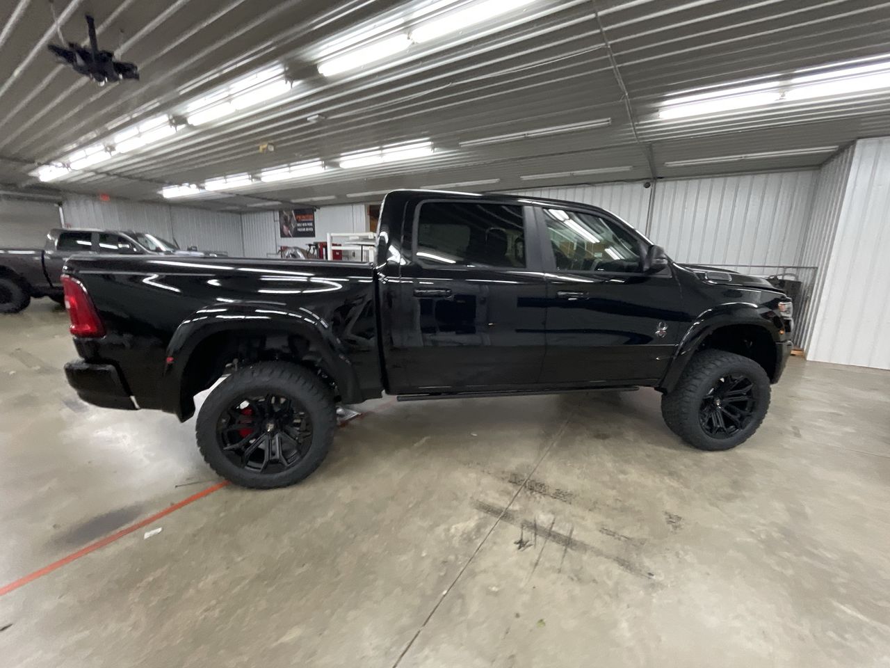 Vehicle Image 9