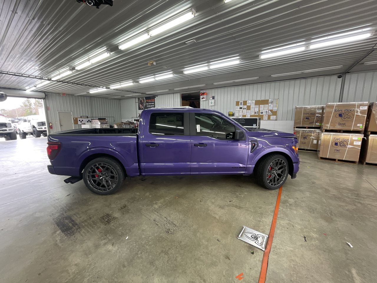 Vehicle Image 9