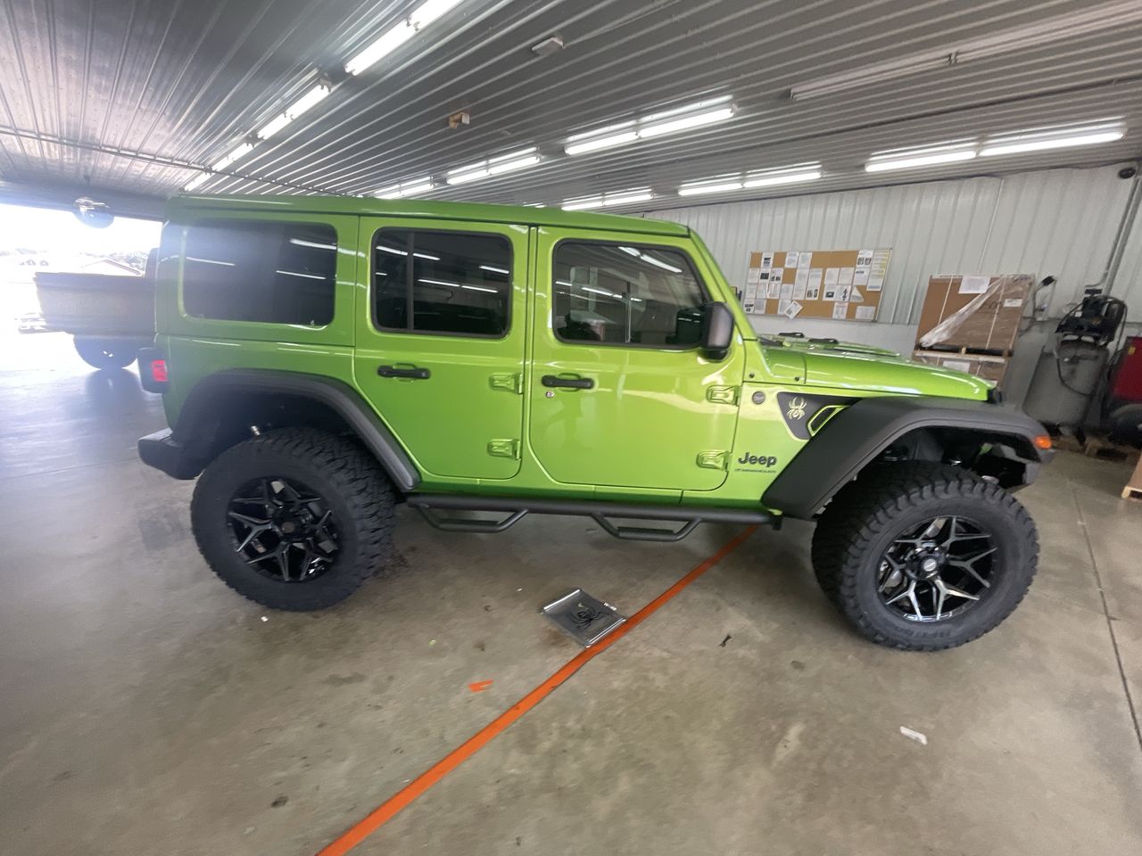 Vehicle Image 8