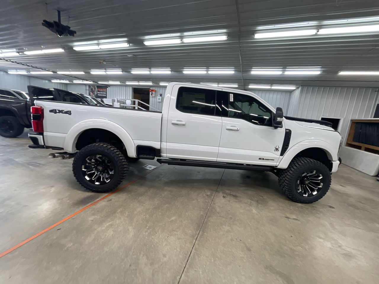 Vehicle Image 9