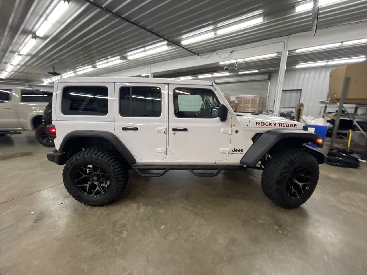 Vehicle Image 9