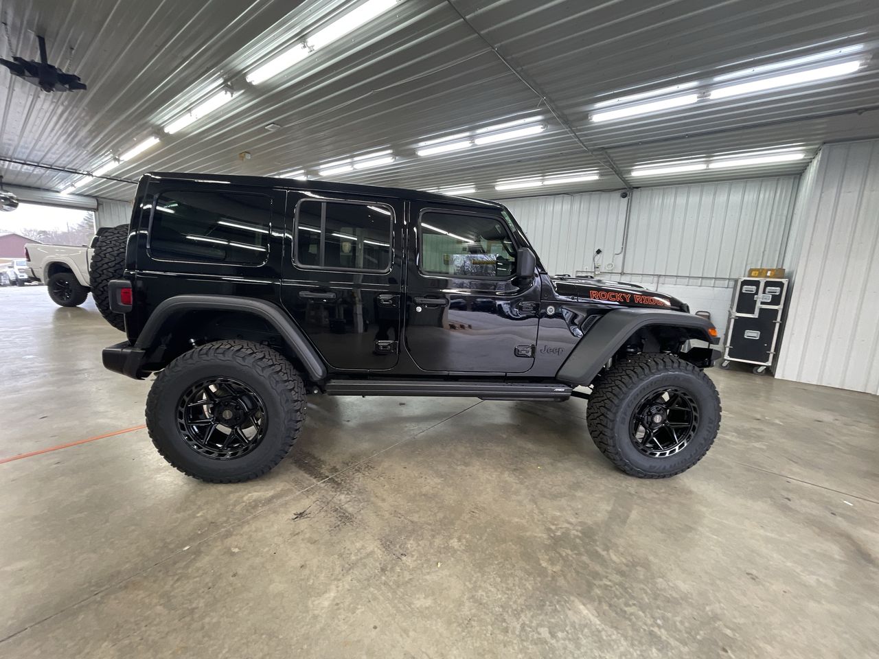 Vehicle Image 9