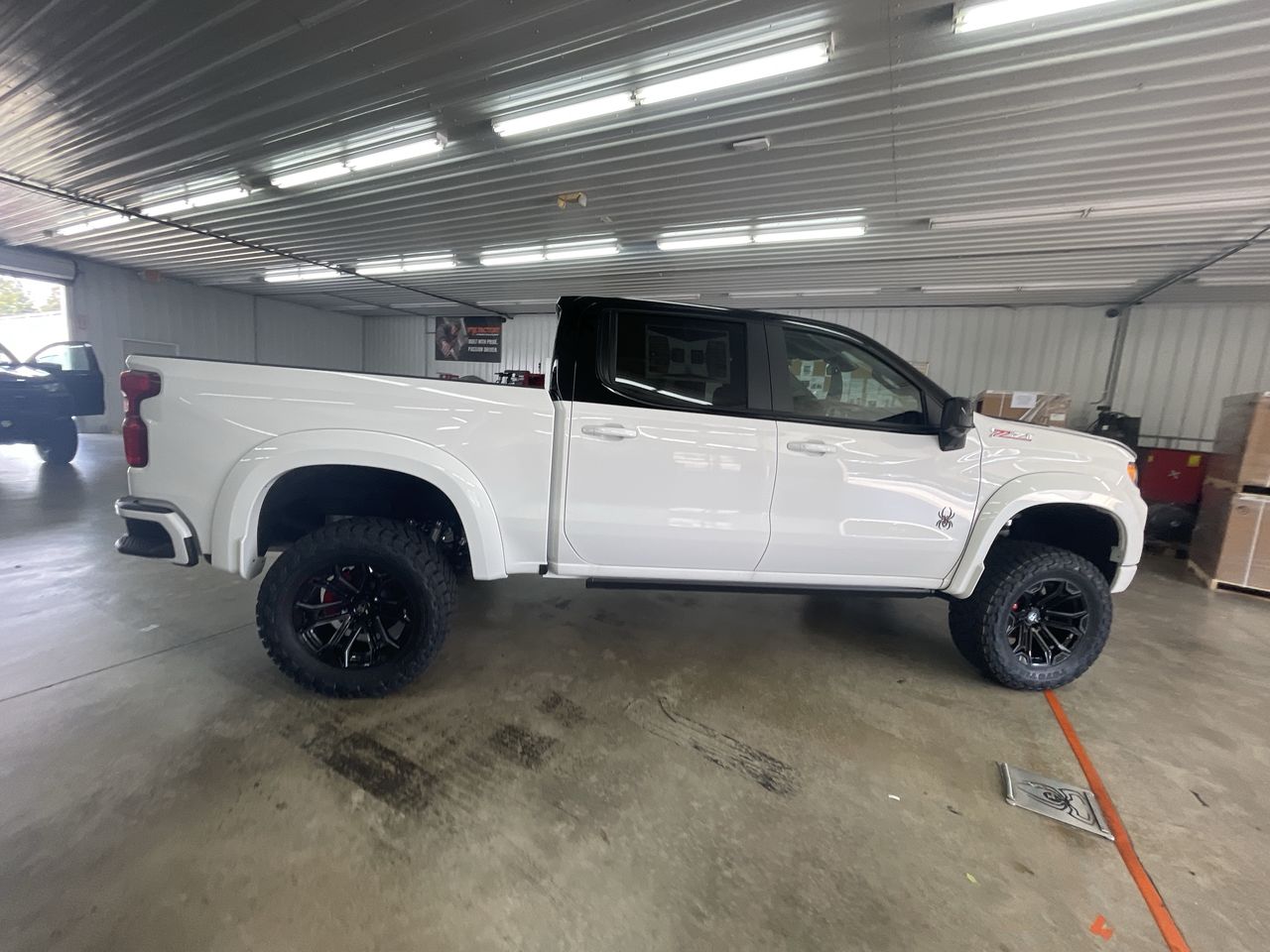 Vehicle Image 9