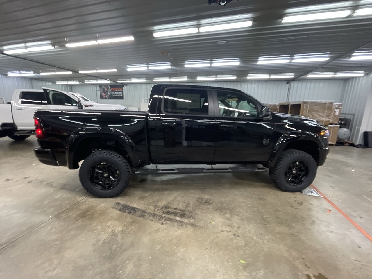 Vehicle Image 9
