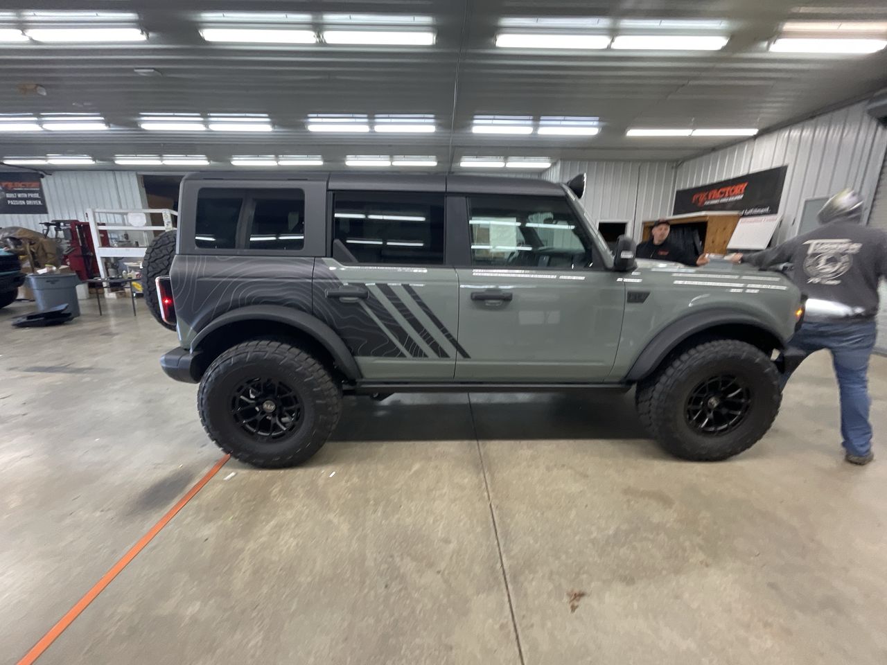 Vehicle Image 9
