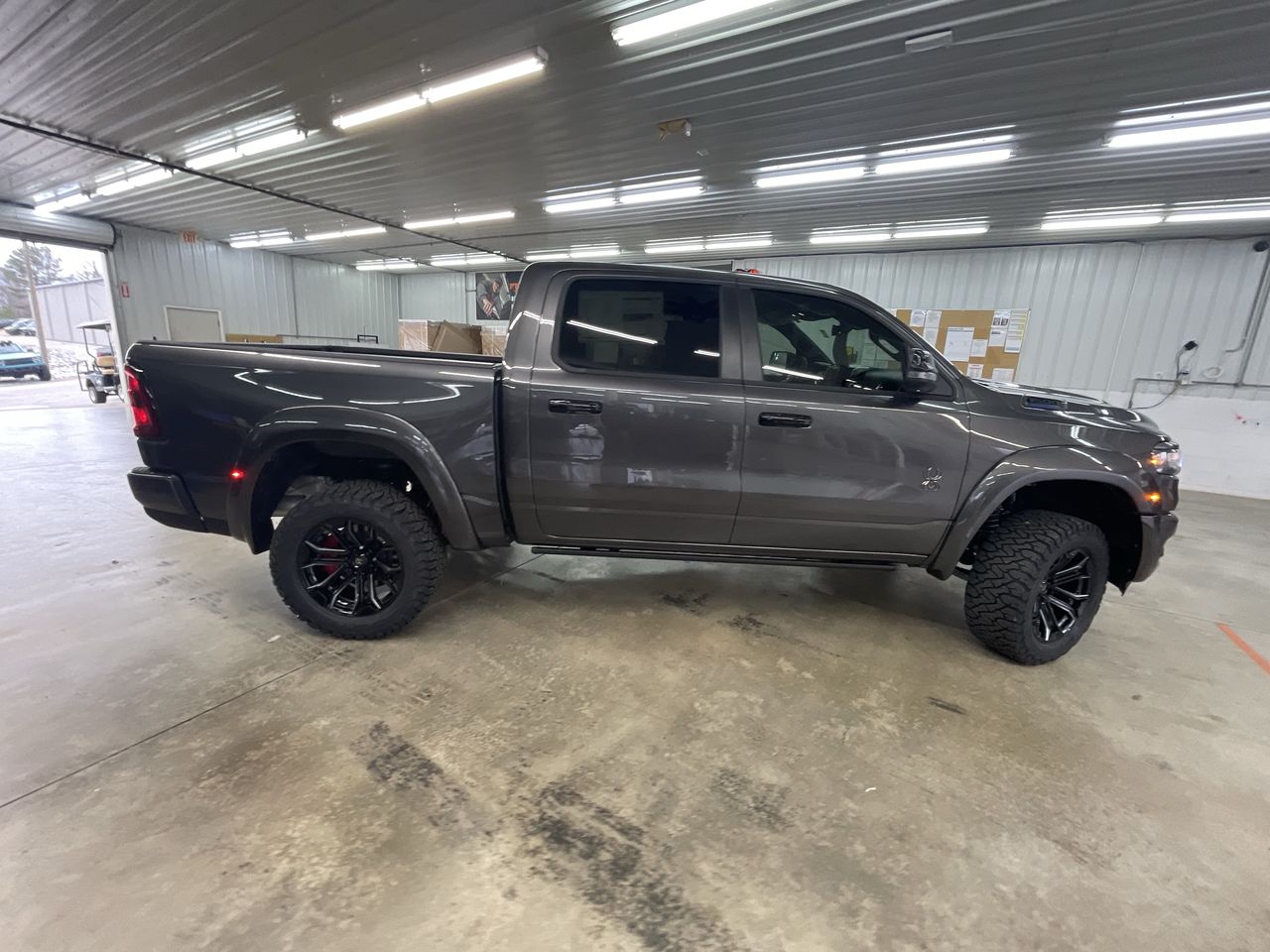 Vehicle Image 9