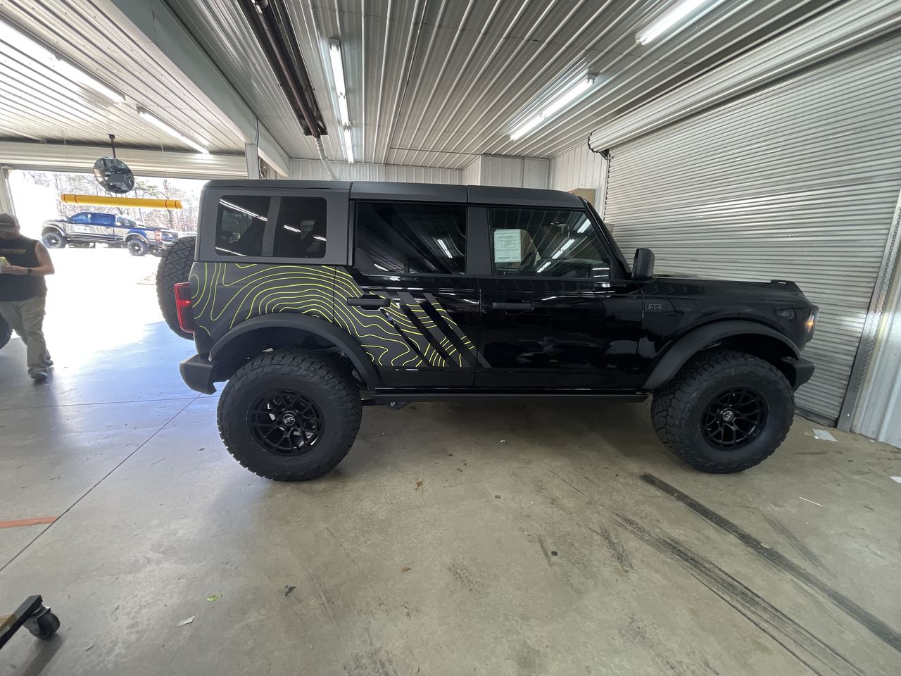 Vehicle Image 9