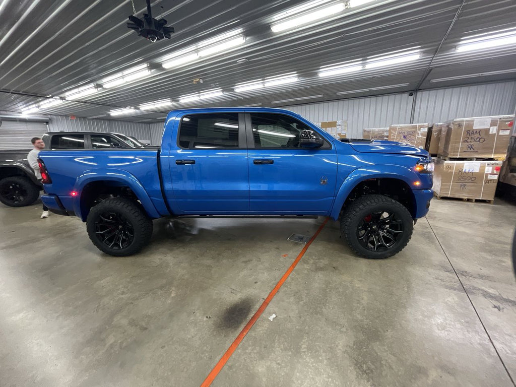 Vehicle Image 9