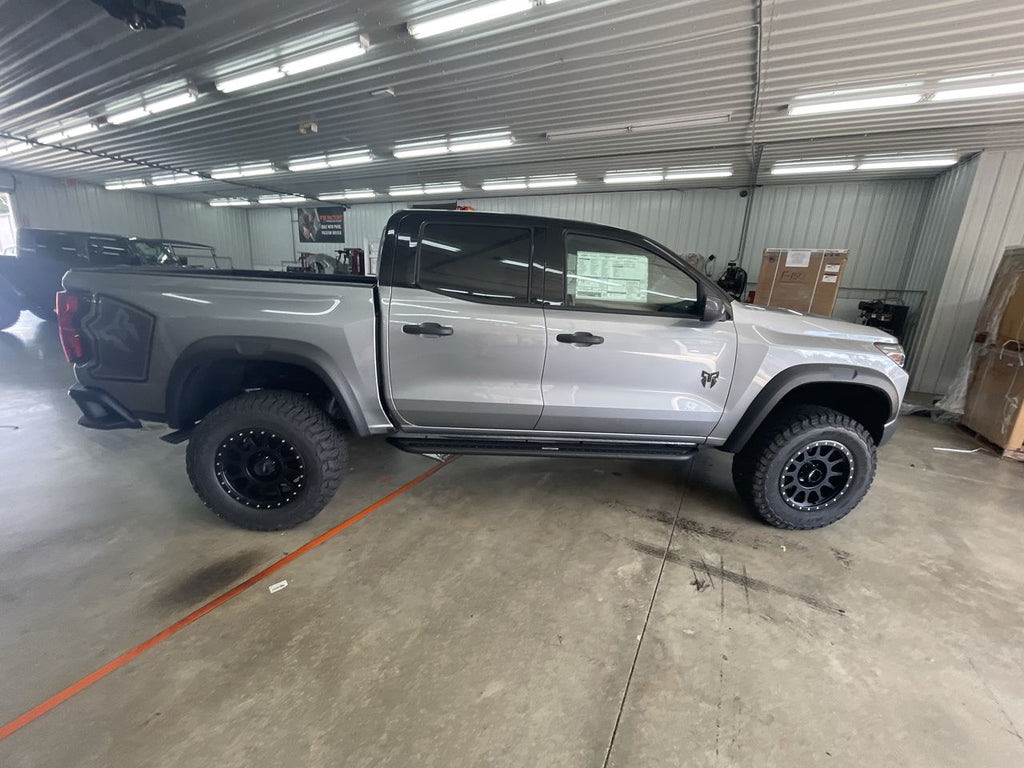Vehicle Image 8