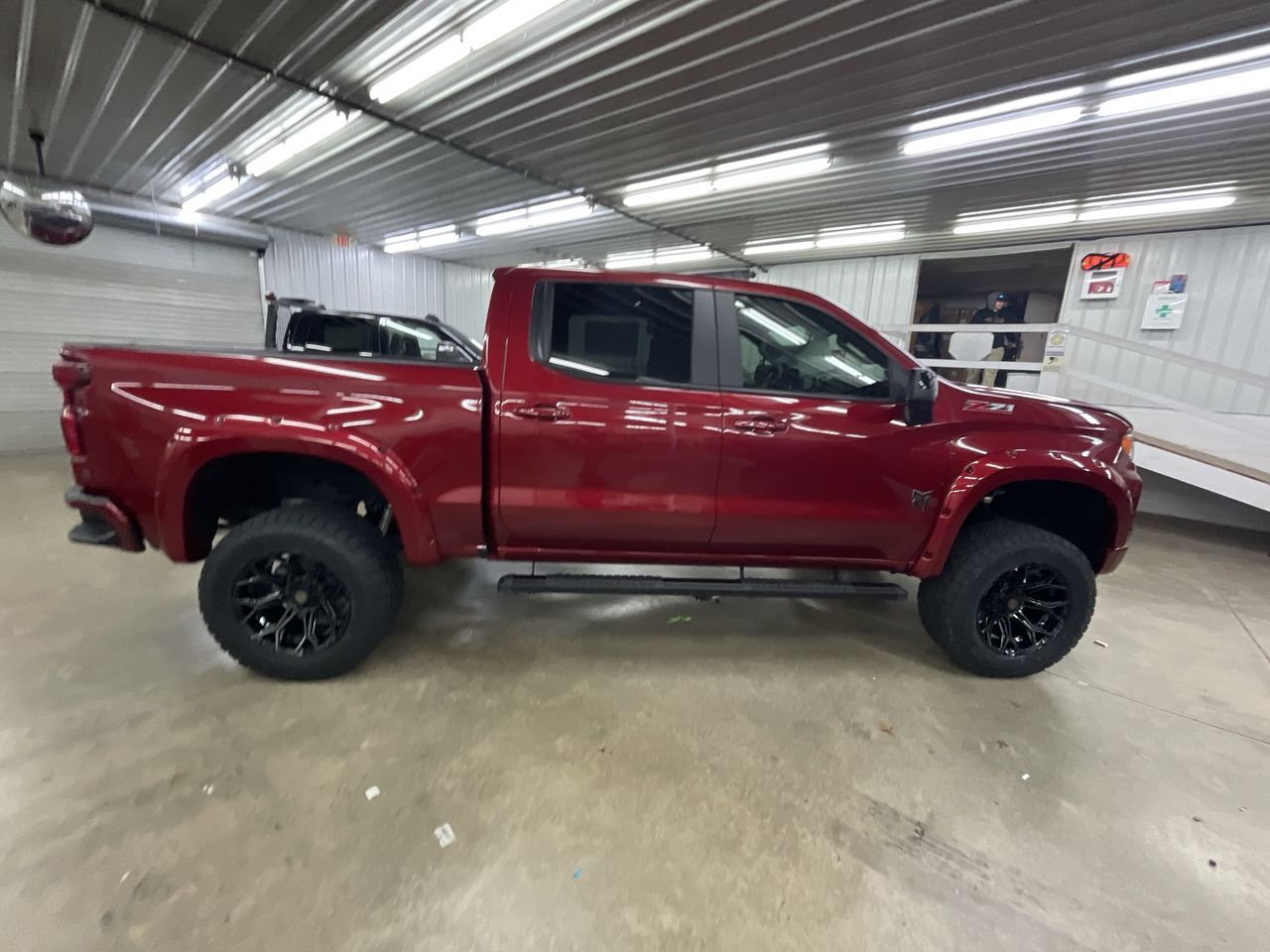 Vehicle Image 9