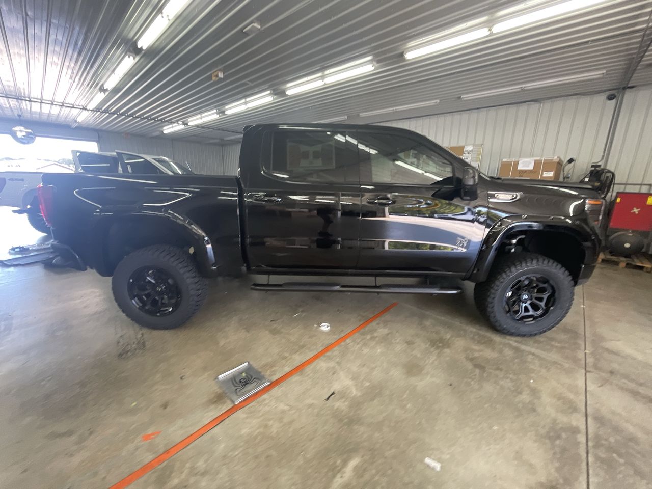 Vehicle Image 8