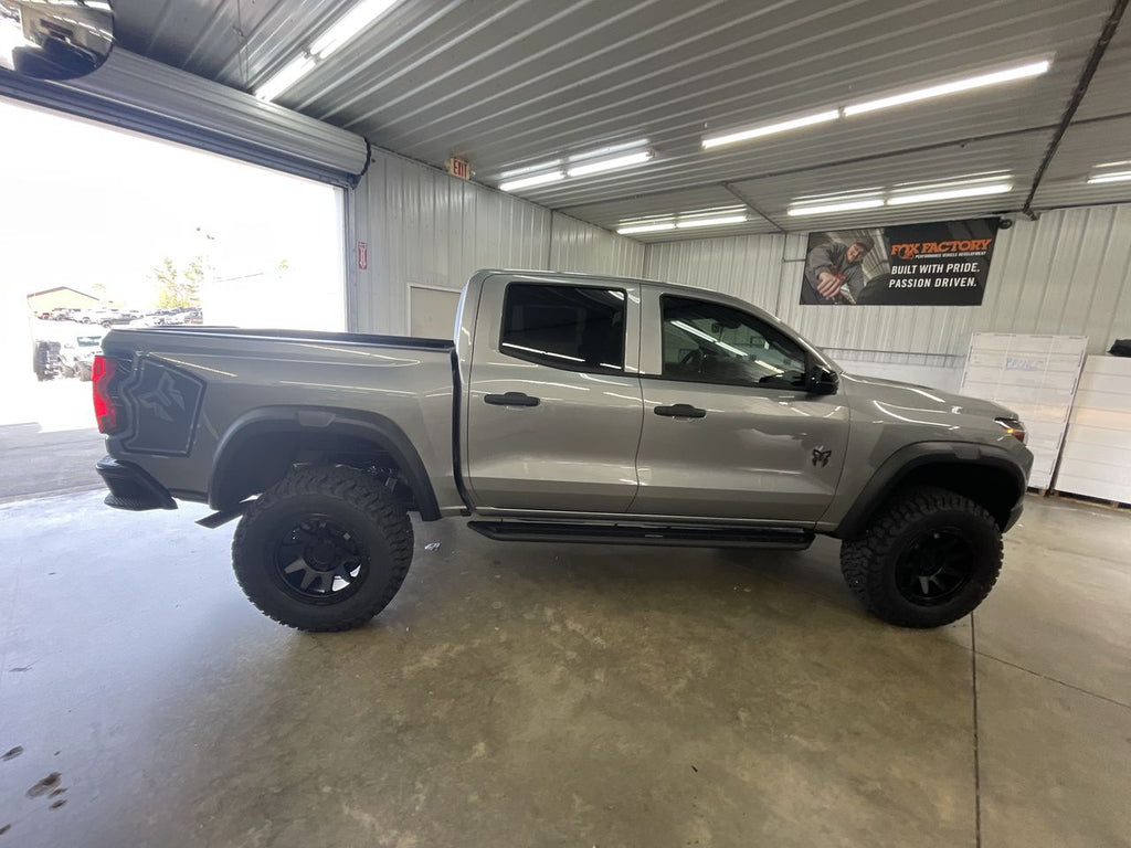 Vehicle Image 9