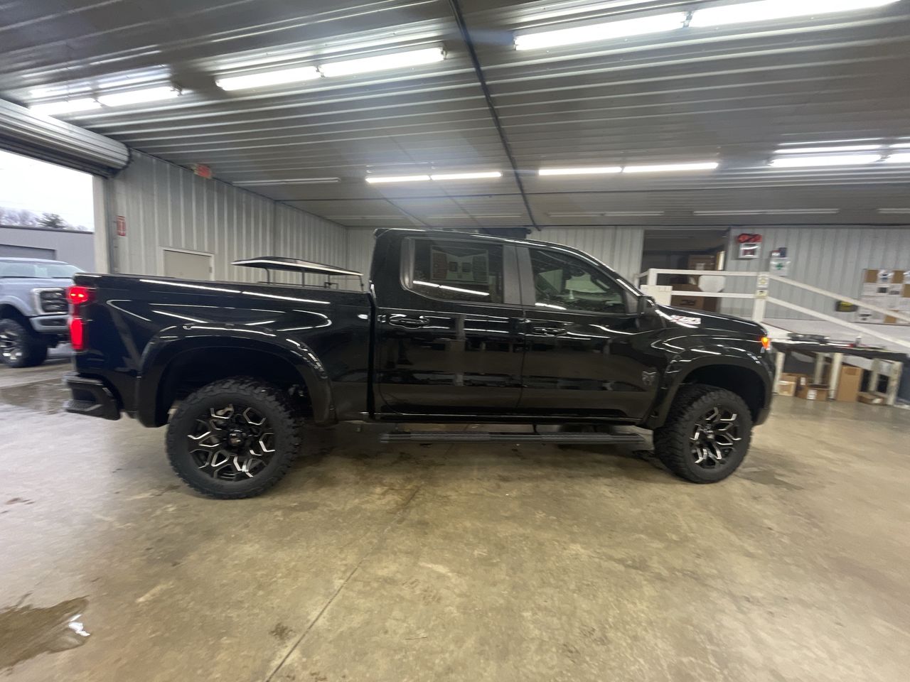 Vehicle Image 9