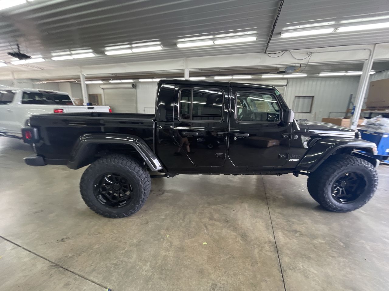 Vehicle Image 8